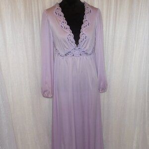 Rare Vintage Shadowline Maxi long sleeve nightgown Small (runs big)